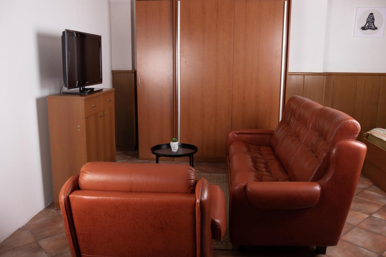 Apartma-Studio Ajdna Zirovnica Buitenkant foto