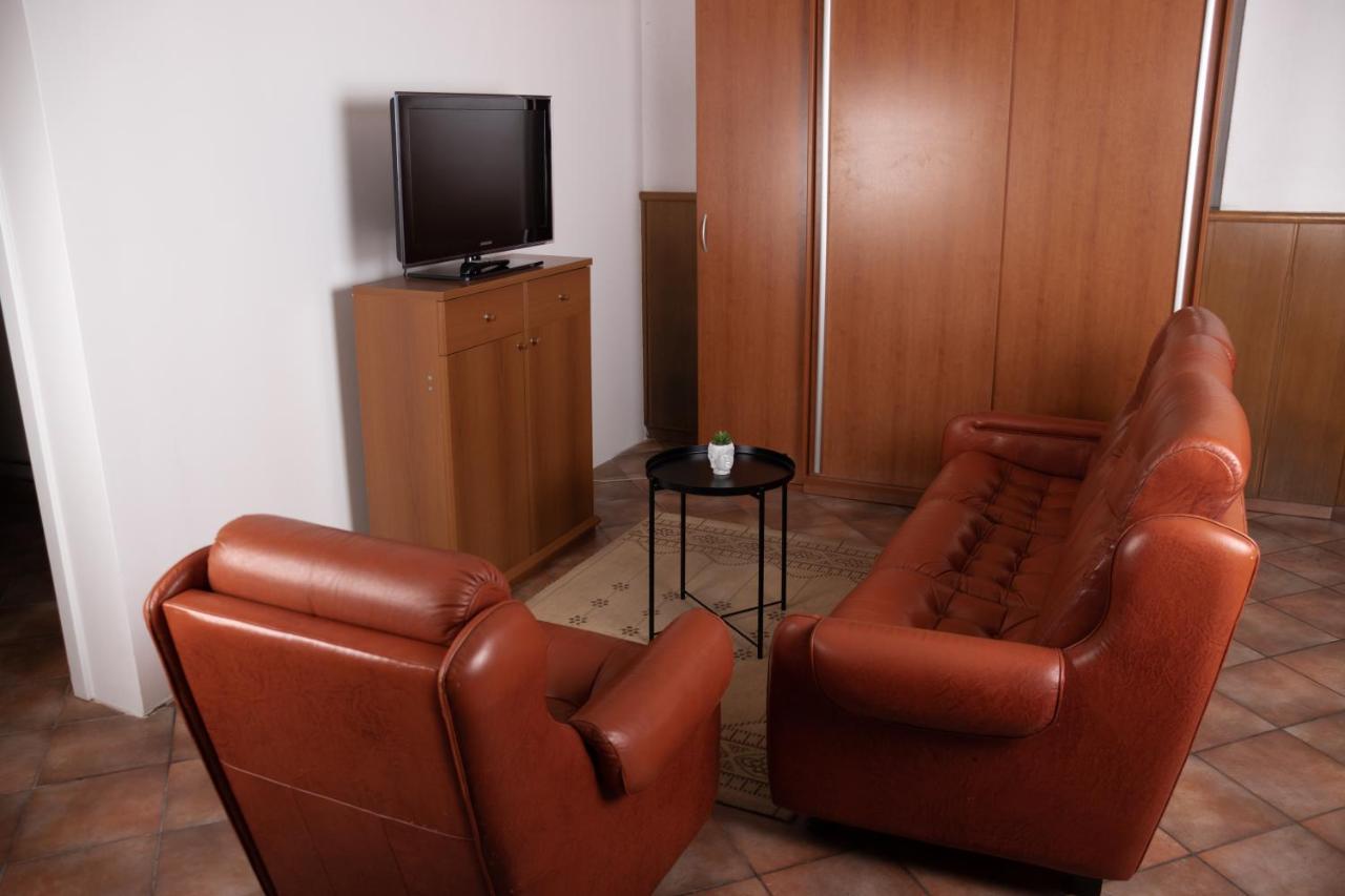 Apartma-Studio Ajdna Zirovnica Buitenkant foto
