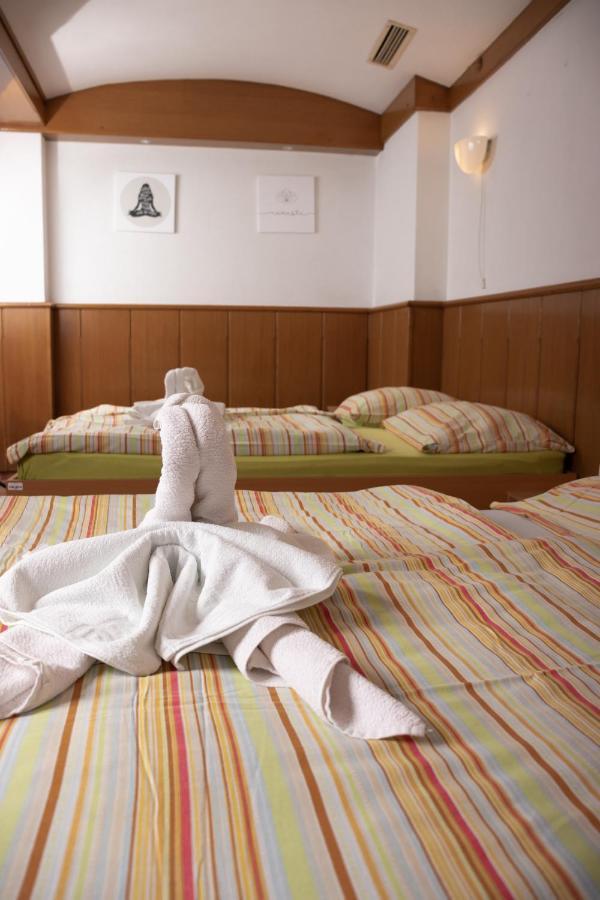 Apartma-Studio Ajdna Zirovnica Buitenkant foto